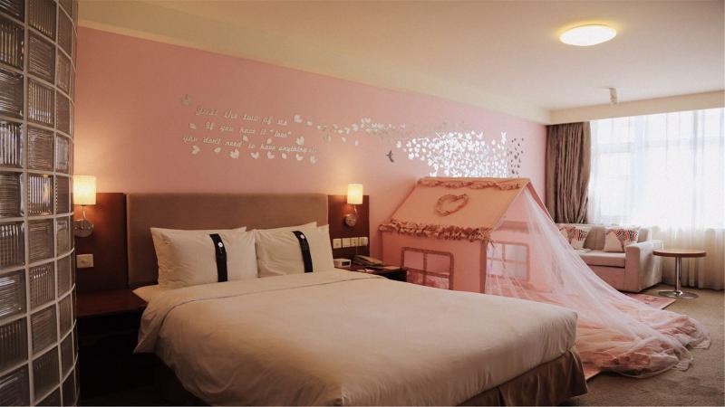 Holiday Inn Express Tianjin Binhai Exterior foto